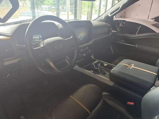 FORD-F-150-2023