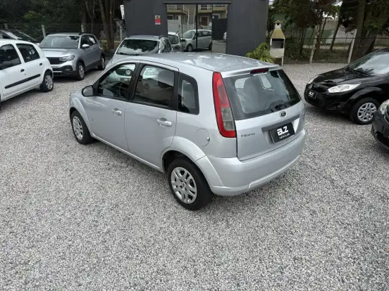 FORD-FIESTA-2013