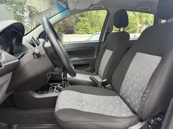 FORD-FIESTA-2013