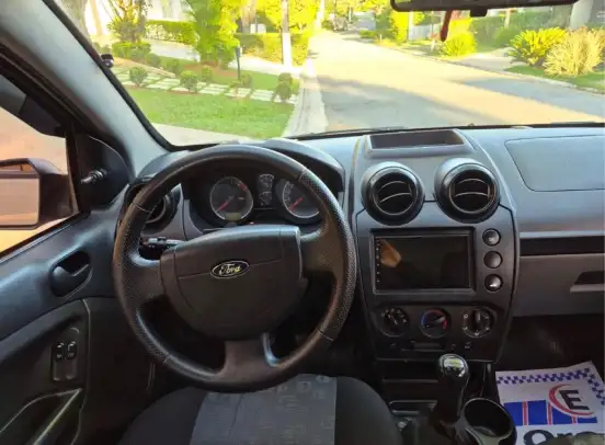 FORD-FIESTA-2013