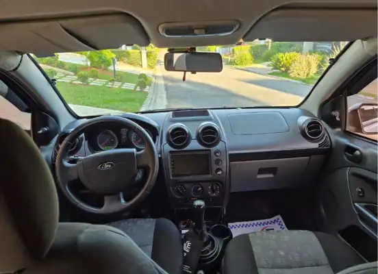 FORD-FIESTA-2013