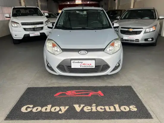 FORD-FIESTA-2013