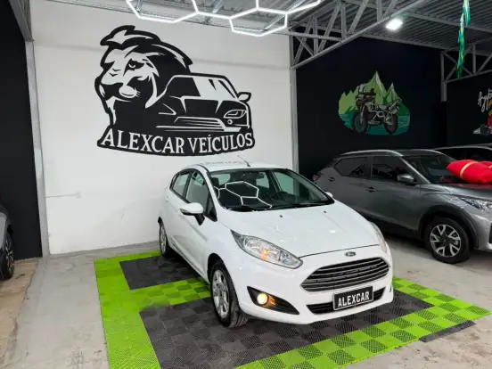 FORD-FIESTA-1.6 SE HATCH 16V FLEX 4P POWERSHIFT FORD-FIESTA-2014