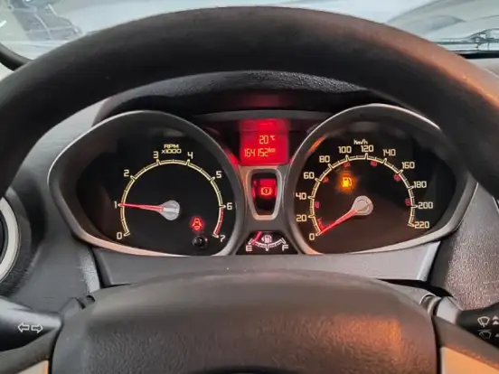FORD-FIESTA-1.6 SE SEDAN 16V FLEX 4P MANUAL FORD-FIESTA-2010