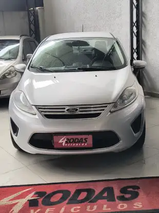 FORD-FIESTA-2010