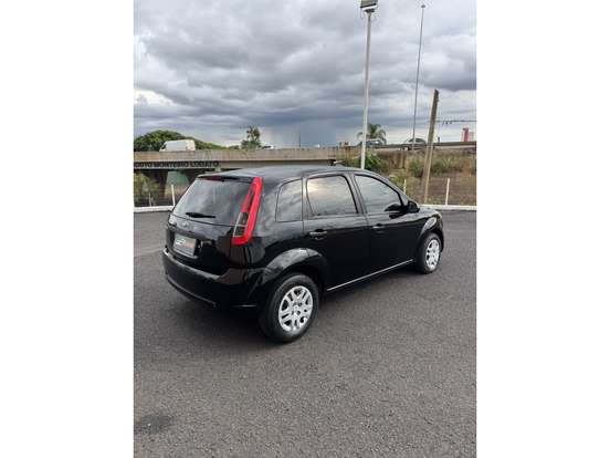 FORD-FIESTA-2011