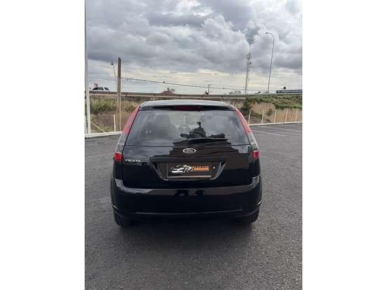 FORD-FIESTA-2011