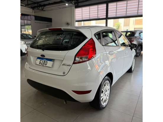 FORD-FIESTA-2014