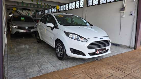 FORD-FIESTA-2015