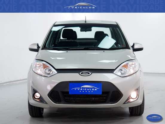 FORD-FIESTA-2013