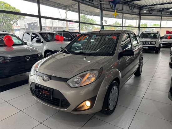 FORD-FIESTA-2010