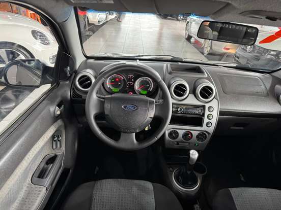 FORD-FIESTA-1.6 MPI CLASS SEDAN 8V FLEX 4P MANUAL FORD-FIESTA-2010