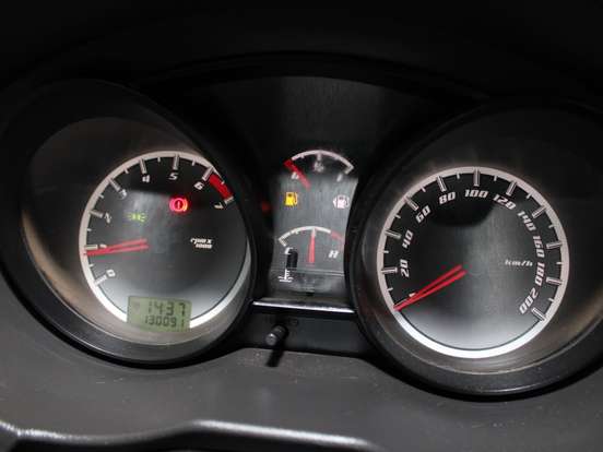 FORD-FIESTA-2010