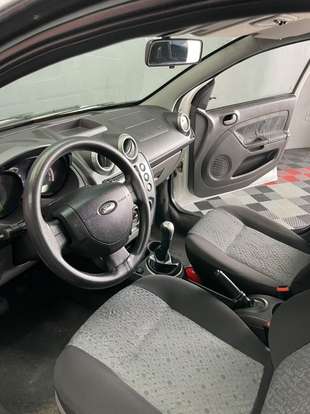 FORD-FIESTA-2012