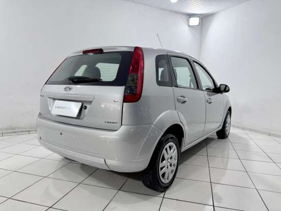 FORD-FIESTA-2014