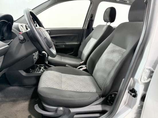 FORD-FIESTA-1.6 SE HATCH 16V FLEX 4P MANUAL FORD-FIESTA-2014