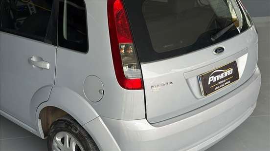FORD-FIESTA-2013