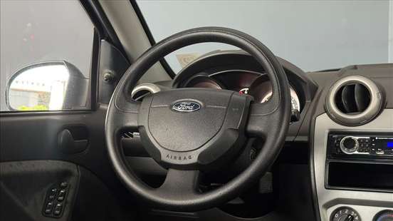 FORD-FIESTA-2013