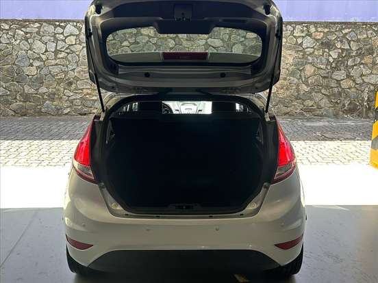 FORD-FIESTA-2016