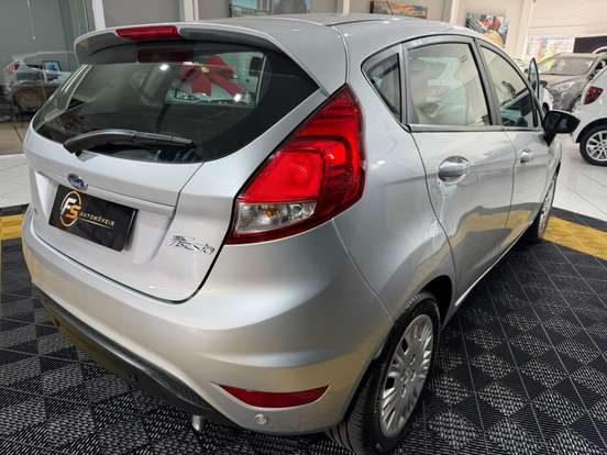 FORD-FIESTA-2018