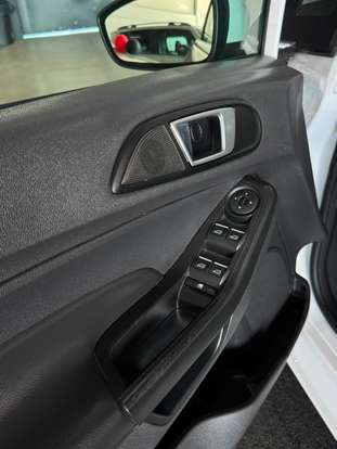 FORD-FIESTA-2017