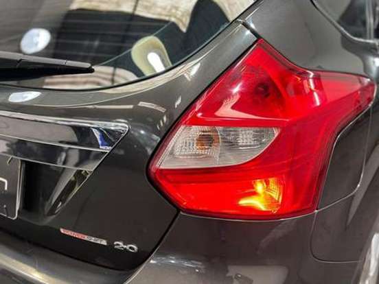 FORD-FOCUS-2.0 SE 16V FLEX 4P POWERSHIFT FORD-FOCUS-2014