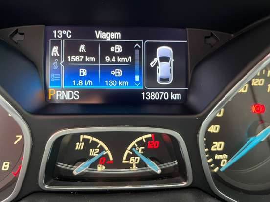 FORD-FOCUS-2014