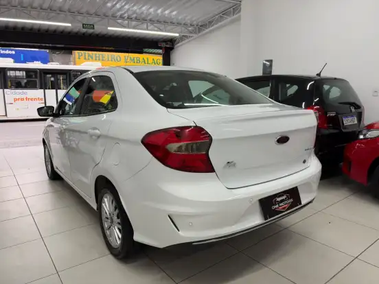 FORD-KA-1.5 TI-VCT FLEX TITANIUM SEDAN AUTOMÁTICO FORD-KA-2019