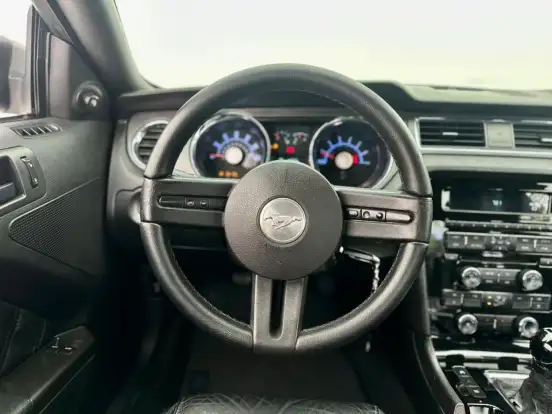 FORD-MUSTANG-5.0 GT COUPÉ V8 GASOLINA 2P MANUAL FORD-MUSTANG-2009