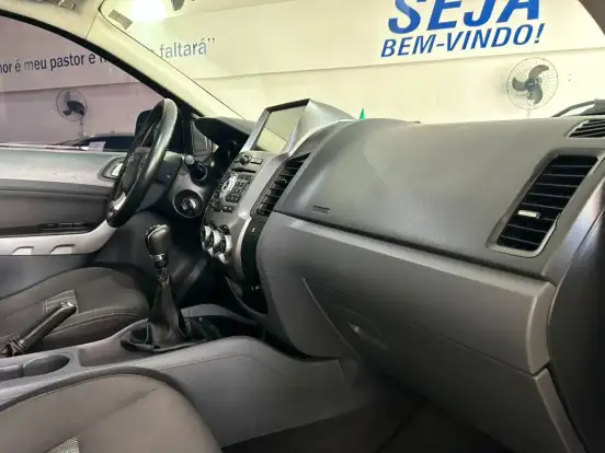 FORD-RANGER-2.5 XLT 4X2 CD 16V FLEX 4P MANUAL FORD-RANGER-2012