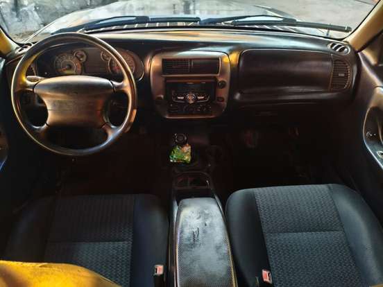 FORD-RANGER-2.3 XLT 16V 4X2 CD GASOLINA 4P MANUAL FORD-RANGER-2011