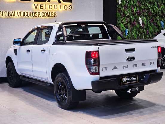 FORD-RANGER-2.5 XLS 4X2 CD 16V FLEX 4P MANUAL FORD-RANGER-2015