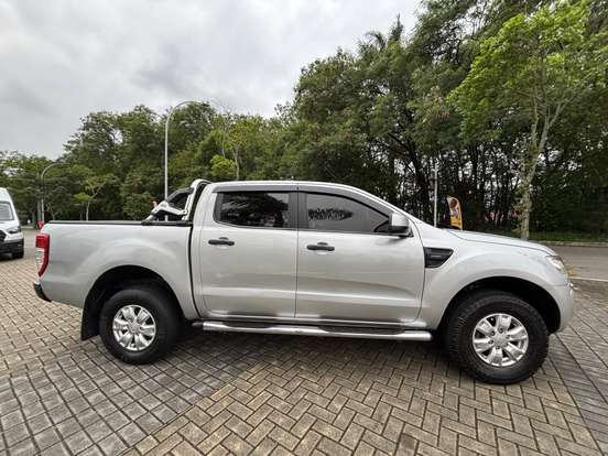 FORD-RANGER-2.5 XLS 4X2 CD 16V FLEX 4P MANUAL FORD-RANGER-2013