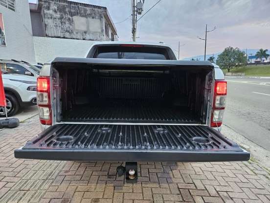 FORD-RANGER-2012