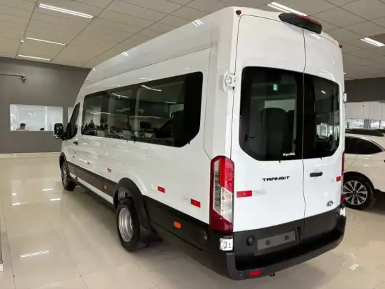 FORD-TRANSIT-2025
