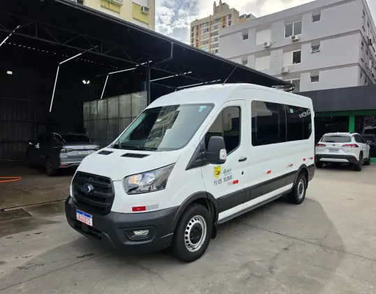 FORD TRANSIT 2.0 ECOBLUE DIESEL MINIBUS VIDRADA L3H2 MANUAL