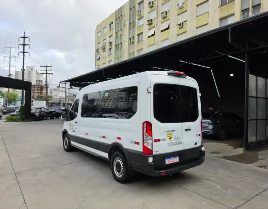 FORD-TRANSIT-2021