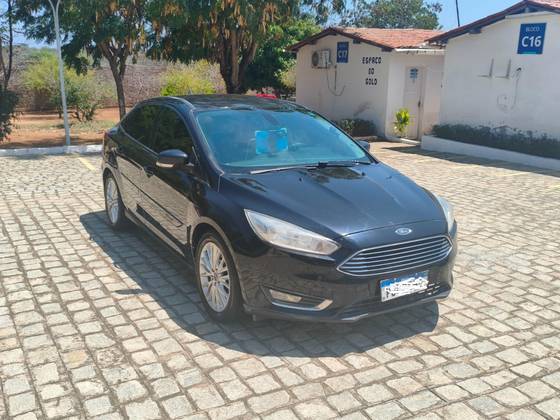 FORD FOCUS 2.0 SE PLUS 16V FLEX 4P POWERSHIFT