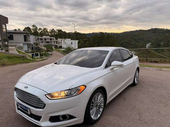 FORD-FUSION-2016