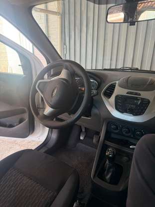 FORD-KA-2016