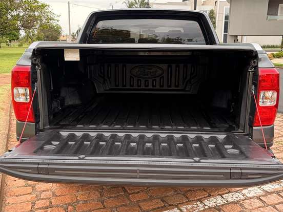 FORD-RANGER-2.0 TURBO DIESEL CD BLACK 4X2 AUTOMÁTICO FORD-RANGER-2024
