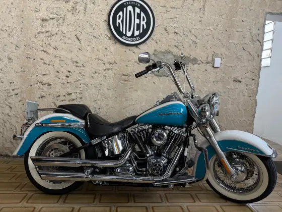 HARLEY-DAVIDSON SOFTAIL DELUXE 