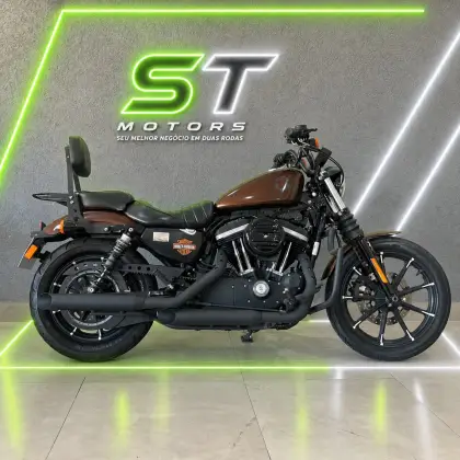 HARLEY-DAVIDSON SPORTSTER IRON 883 