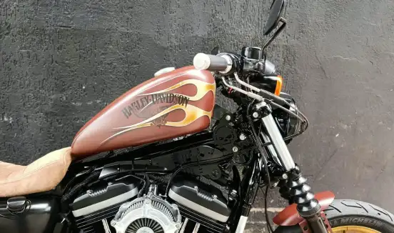 HARLEY-DAVIDSON-SPORTSTER IRON 883-2017