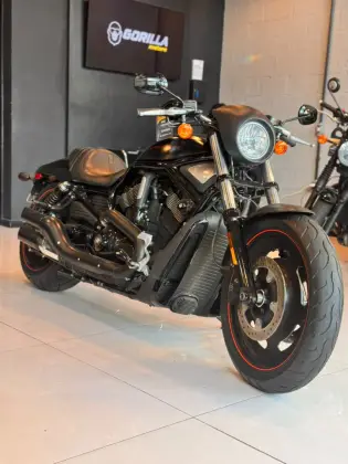 HARLEY-DAVIDSON V-ROD 