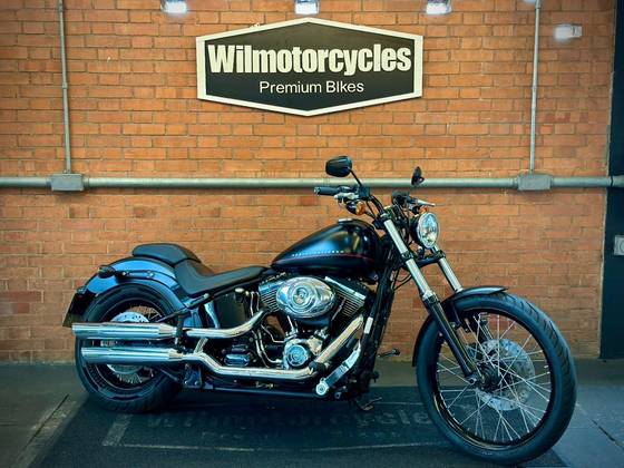 HARLEY-DAVIDSON SOFTAIL BLACKLINE 