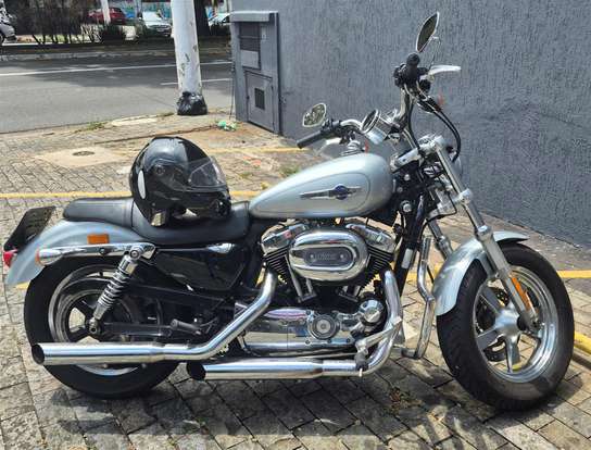 HARLEY-DAVIDSON-SPORTSTER 1200 XL CUSTOM-2012