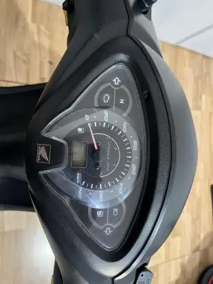HONDA-BIZ 125 EX-2015