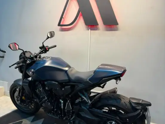 HONDA-CB 1000R BLACK EDITION ABS HONDA-CB 1000R BLACK EDITION ABS-2024