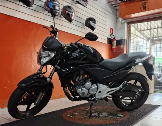 HONDA-CB 300R-2013